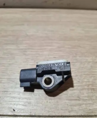 Volvo XC70 Airbag deployment crash/impact sensor 31264395