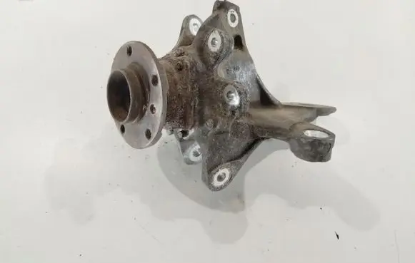 BMW 5 F10 F11 Rear wheel hub 33326796099 6796099 A1S17M9
