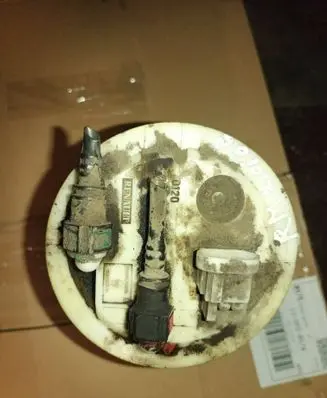 Renault Megane I In-tank fuel pump 7700429145