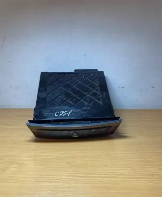 Mercedes-Benz E W211 CD/DVD changer C851 A2116800552