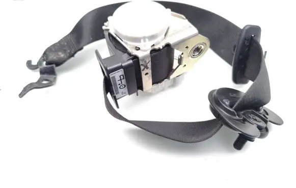 BMW X1 E84 Front seatbelt 7130277 33041289