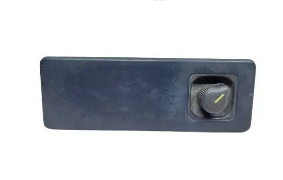 Wing mirror switch