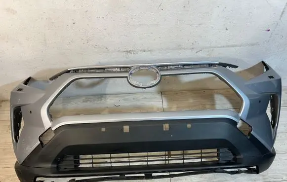 Toyota RAV 4 (XA40) Front bumper