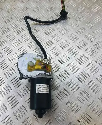 Mercedes-Benz C W203 Wiper motor A2038200442