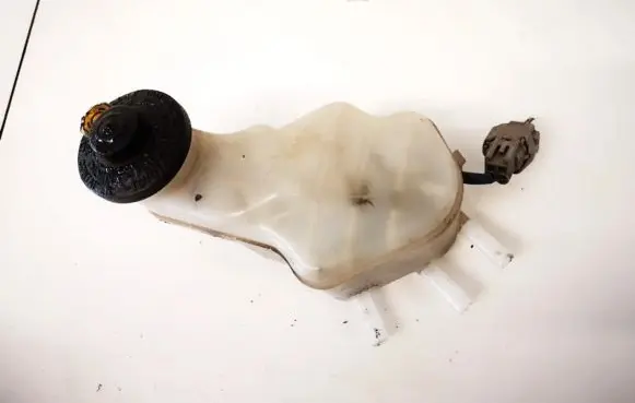 Brake fluid reservoir
