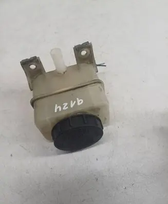 Nissan Murano Z50 Brake fluid reservoir 