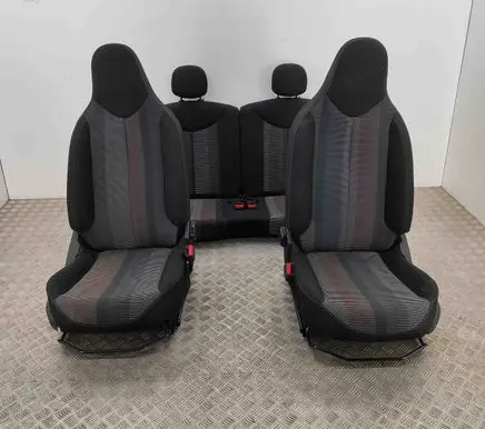 Peugeot 108 Interior set B000652680 B000653080