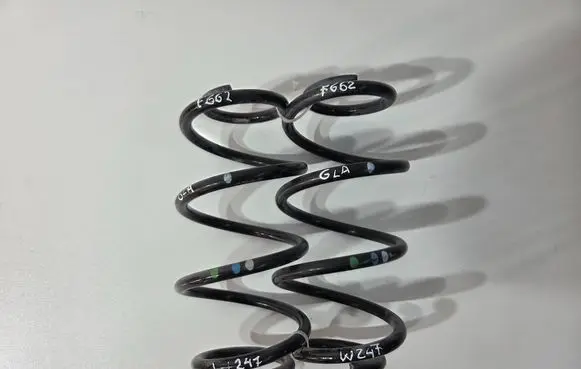 Mercedes-Benz GLA H247 Rear coil spring F662