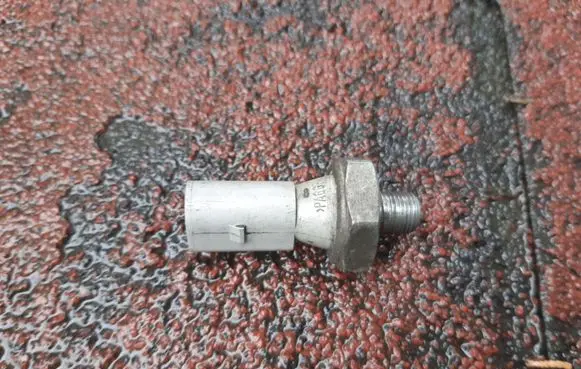 Mitsubishi Lancer X Valve oil control 
