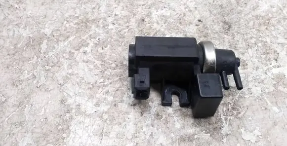 BMW X5 E53 Turbo solenoid valve 72279600 2247906 04T061