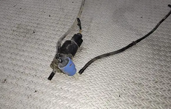 Ford Galaxy Windscreen/windshield washer pump 1J0973722