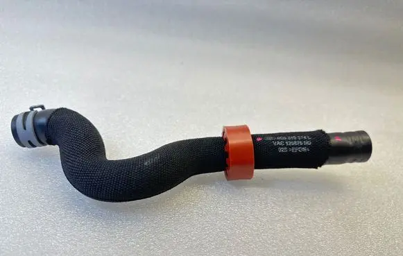Audi A6 S6 C7 4G Engine coolant pipe/hose 4G0819374L