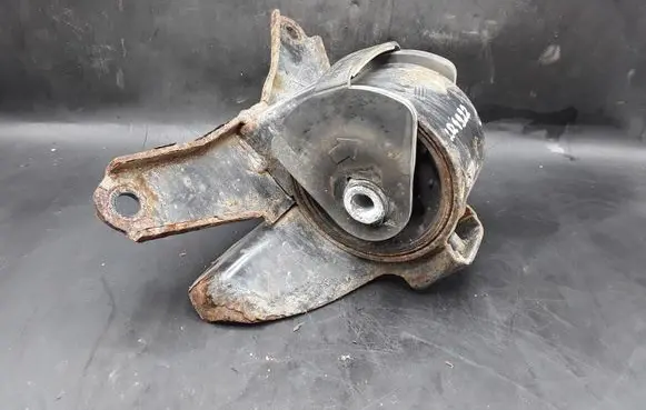 KIA Magentis Engine mount bracket 218342G100