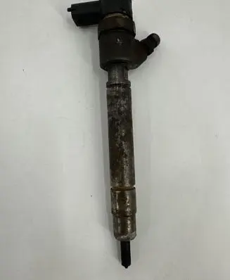 Volvo S80 Fuel injector 30750283