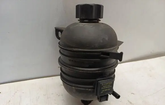 Peugeot 607 Coolant expansion tank/reservoir 9632166180
