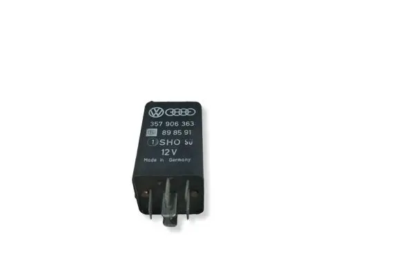 Volkswagen PASSAT B3 Other relay 357906363