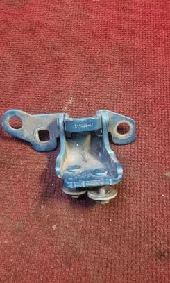 Renault Modus Rear door lower hinge 217069 j