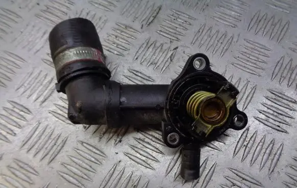 Opel Insignia A Thermostat housing 