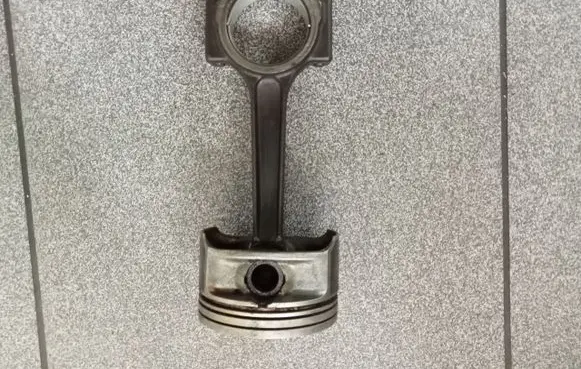 Mini One - Cooper R50 - 53 Piston with connecting rod 77L27