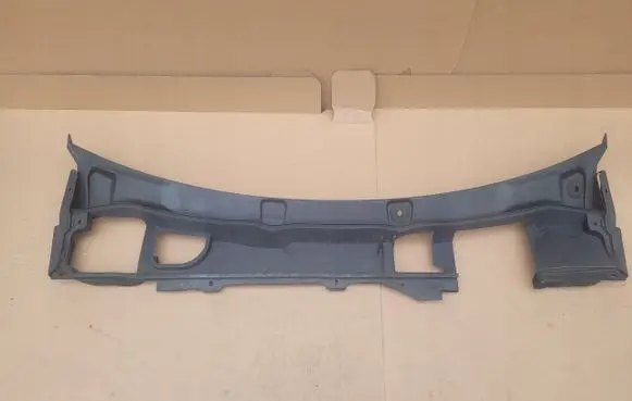 Jaguar E-Pace Wiper trim J9C34105AE