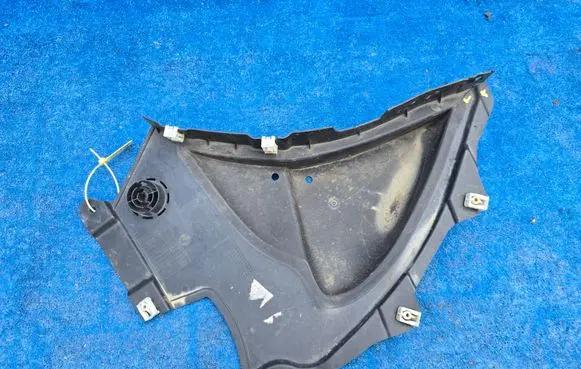 BMW 3 G20 G21 Front wheel arch liner splash guards 7340861
