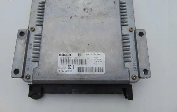 Peugeot 406 Engine control unit/module 9636448380 0281001782