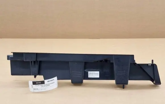 Volvo XC90 Floor mat clip fixing clamp 32239639 32353204 31366319