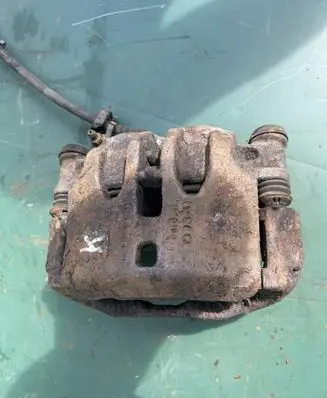 Iveco Daily 4th gen Front brake caliper 504120470 504139833