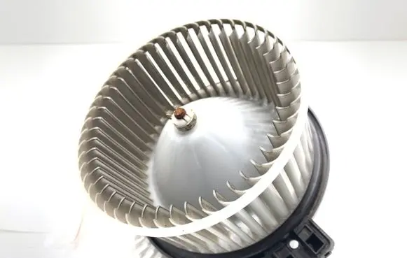 Mazda 3 II Heater fan/blower 872700-0701