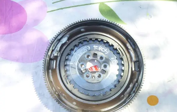 Volkswagen T-Cross Flywheel 04C105266H