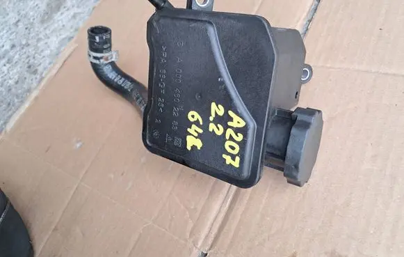 Mercedes-Benz E C207 W207 Power steering fluid tank/reservoir A0004602283
