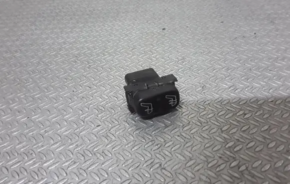 Mercedes-Benz ML W163 Seat heating switch