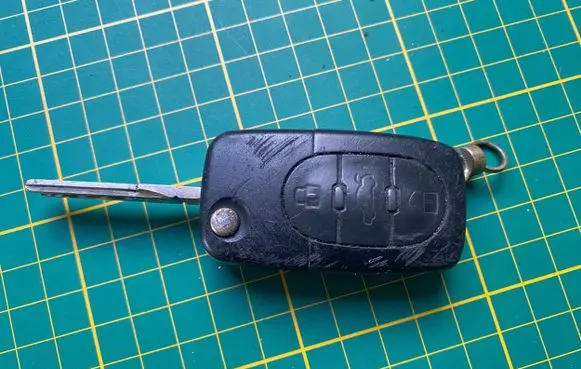 Audi A4 S4 B6 8E 8H Ignition key/card 8Z0837231