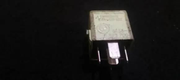 BMW 5 E39 Other relay 61368373700