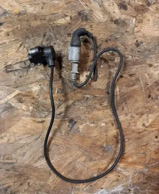 Audi A4 S4 B6 8E 8H Crankshaft speed sensor 0281002223