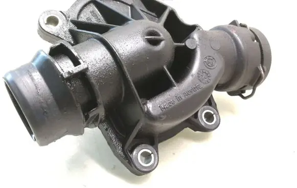 Thermostat/thermostat housing