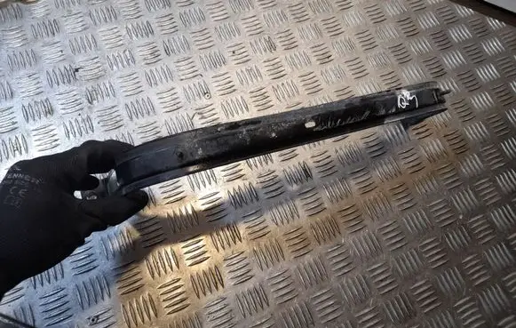 Audi Q3 8U Fuel tank mounting bracket 5N0201656B