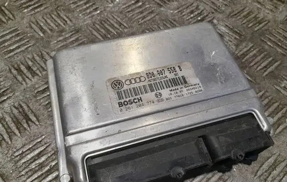 Audi A4 S4 B5 8D Engine control unit/module 8D0907558B 0261204774 26SA5119