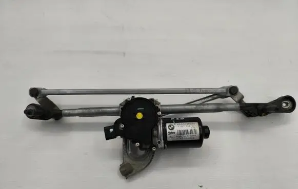 Front wiper linkage and motor