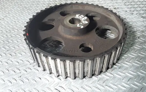 Volkswagen PASSAT B5 Fuel pump gear (pulley) 028130111A
