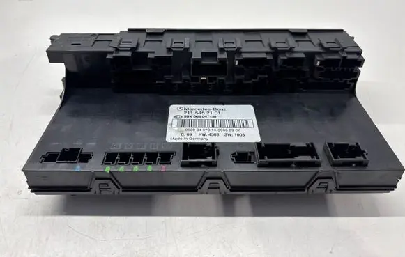 Mercedes-Benz E W211 Comfort/convenience module 2115452101 5DK00804750