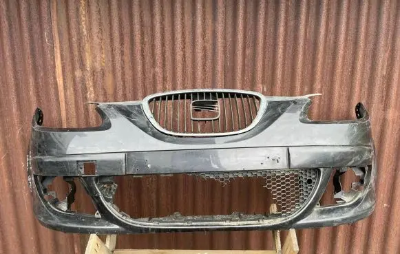 Seat Toledo III (5P) Front bumper 5P0807231 5P08072