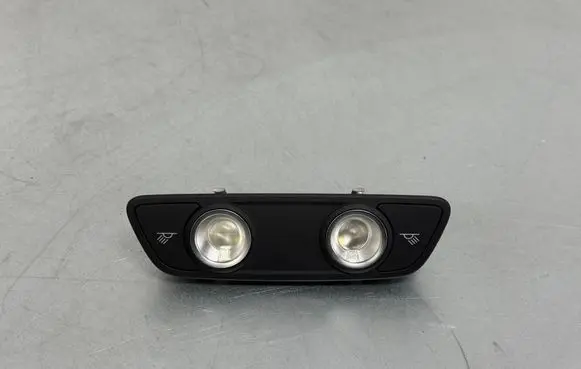 Audi Q7 4M Rear seat light 4M0947111 8W0947111