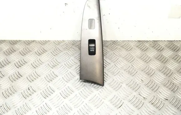 Lexus IS 220D-250-350 Electric window control switch 7423253110 0609A 8403053020