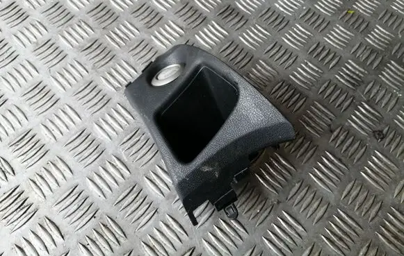 Engine start stop button switch