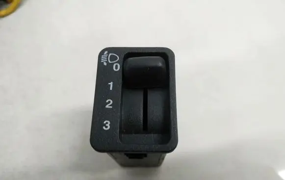 Rover 25 Headlight level height control switch 01630