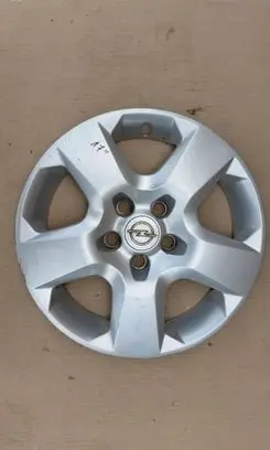 Opel Astra H R17 wheel hub/cap/trim 