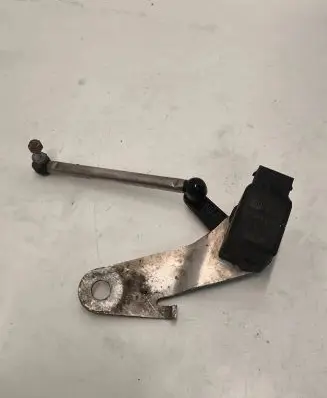 BMW 5 E60 E61 Front height sensor lever 1093697 260405