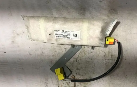 Opel Insignia A Side airbag 13222967 1631