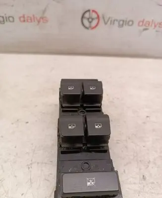 Hyundai i30 Electric window control switch 93571g3030